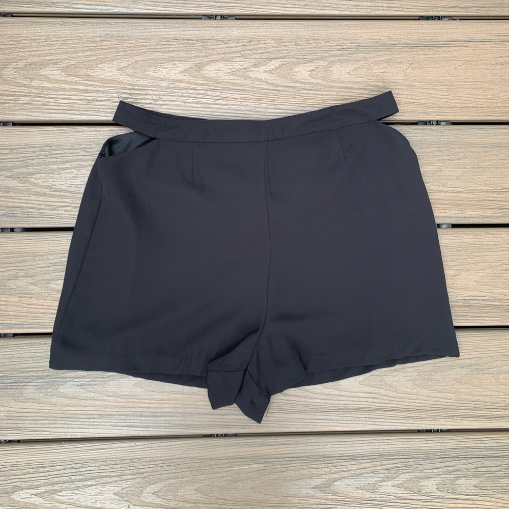 Black Cutout Shorts 🎀